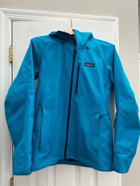 Patagonia Snowbelle Blue/Teal Women's Jacket NWOT - small